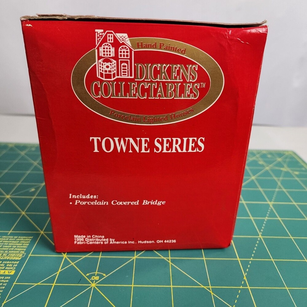 Dickens Collectables Towne Series 1842 Covered Bridge 1996 - Picture 3 of 10